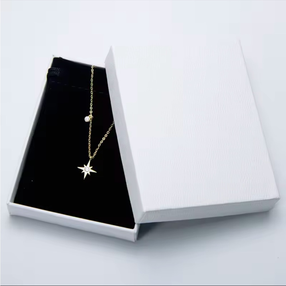 NWOT 1CT Moissanite star necklace, sterling silver, white gold plated 16”- 18” - Picture 7 of 13